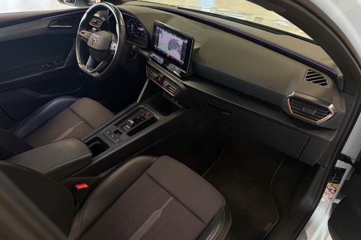 Hvid Seat Leon fra 2021