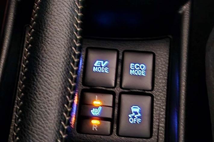 Sølv Toyota Yaris fra 2019