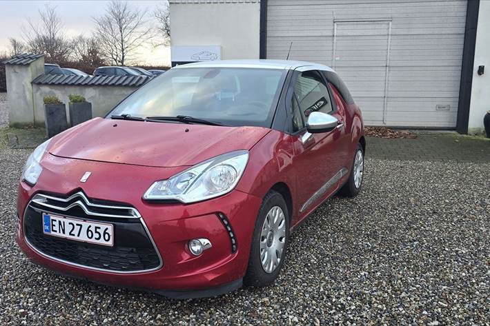 Rød Citroën DS3 fra 2013