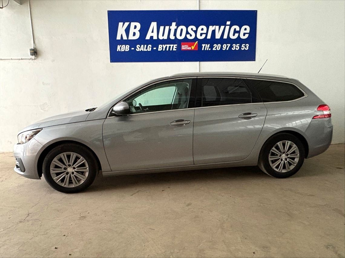 Peugeot 308 1,5 BlueHDi 130 Allure Pack