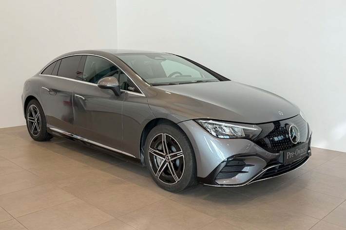Grå Mercedes EQE350+ fra 2025
