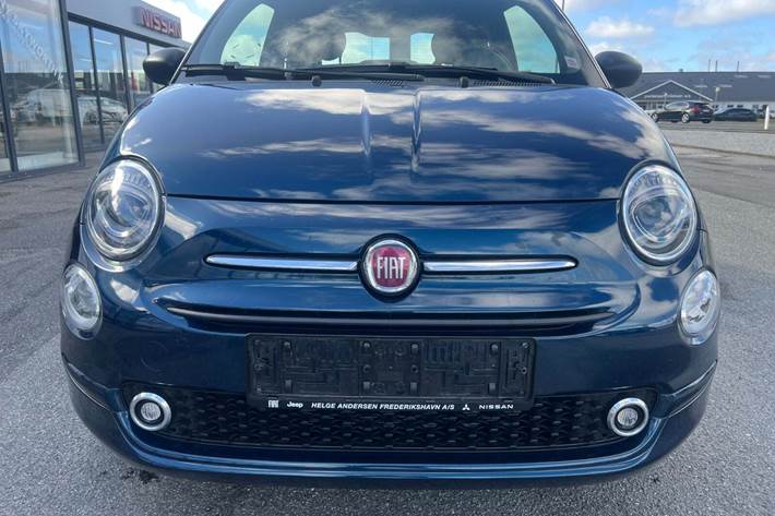 Blå Fiat 500 fra 2024