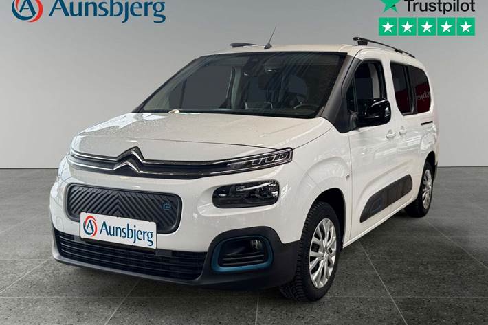 Hvid Citroën ë-Berlingo fra 2022 set udefra