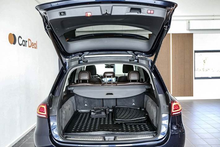 Blå Mercedes GLE350 de fra 2021