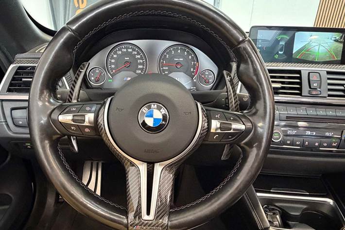 Sort BMW M4 fra 2016