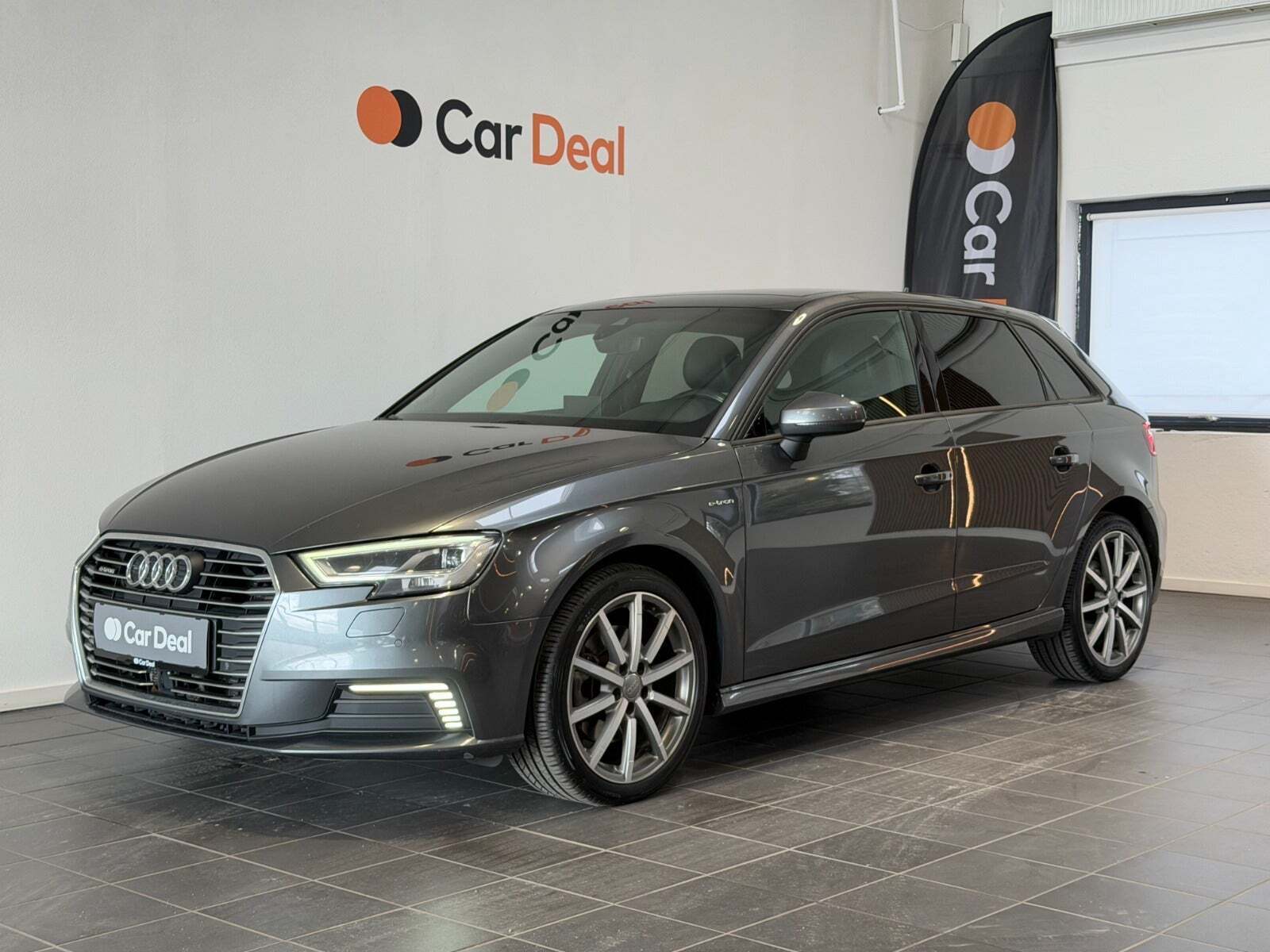 Audi A3 1,4 e-tron S-line Sportback S-tr.