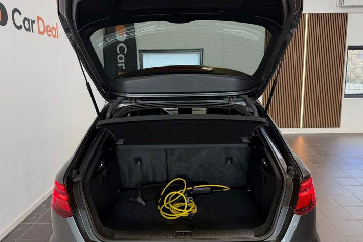 Grå Audi A3 fra 2017