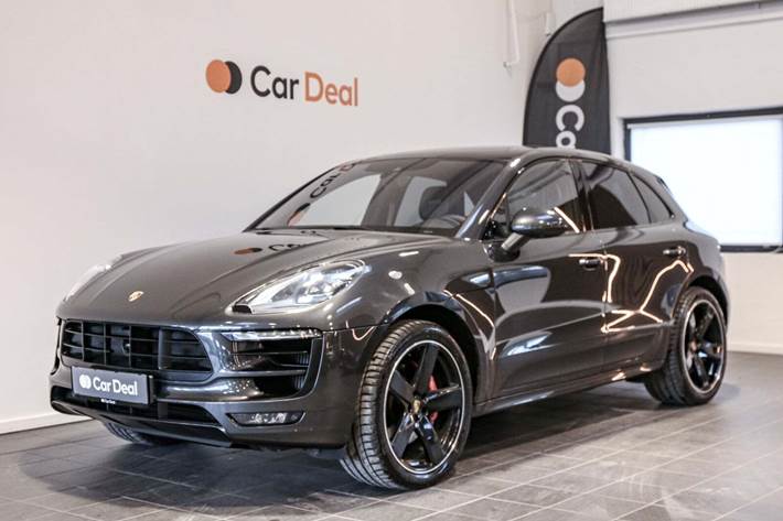 Grå Porsche Macan GTS fra 2017