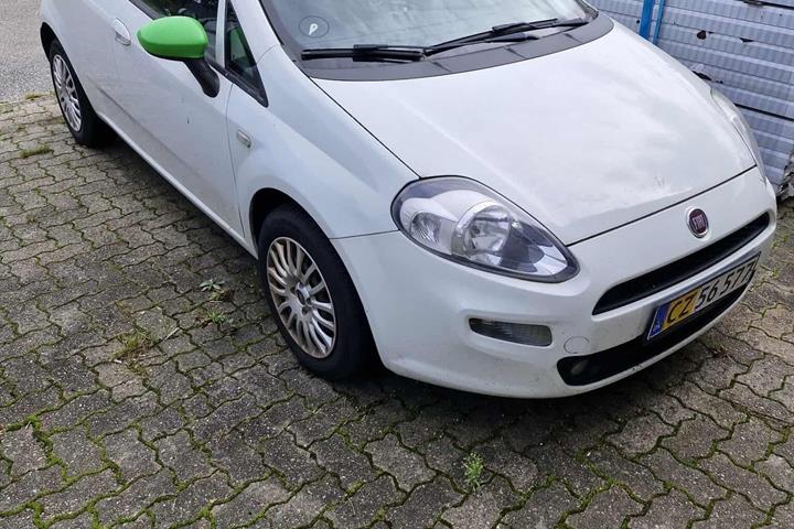 Hvid Fiat Punto fra 2017