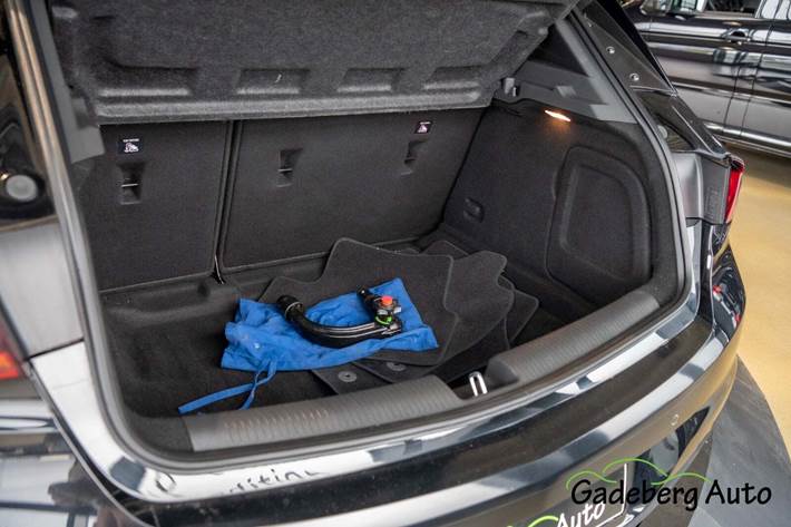 Sort Opel Astra fra 2017