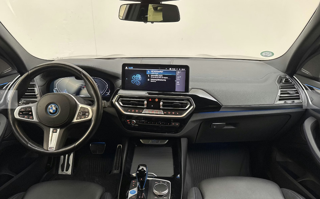 BMW iX3 Charged Plus M-Sport