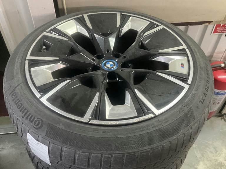 BMW iX3 Charged Plus M-Sport