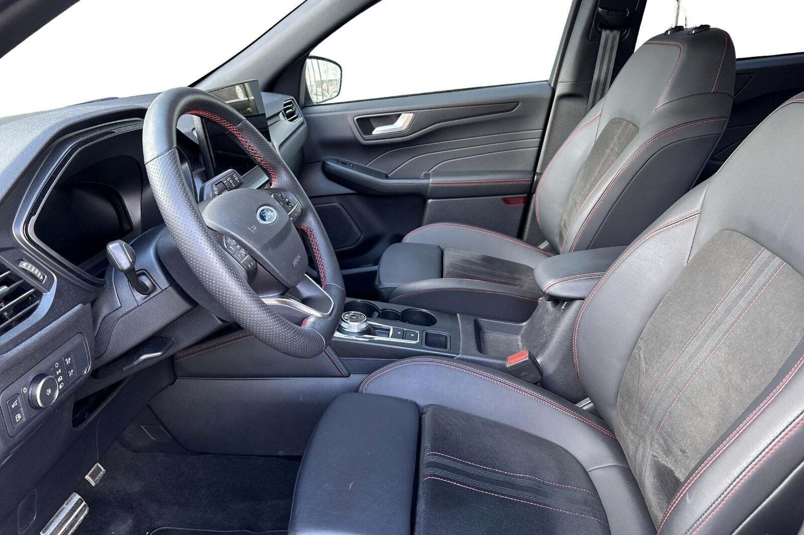 Ford Kuga 2,5 PHEV ST-Line X CVT