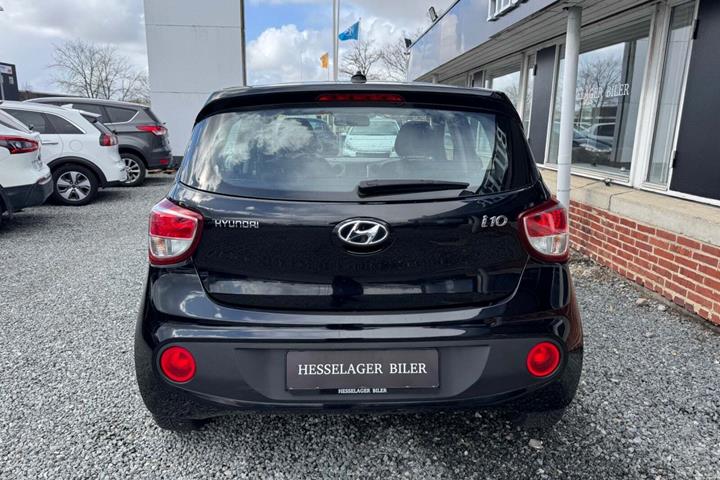 Sort Hyundai i10 fra 2019