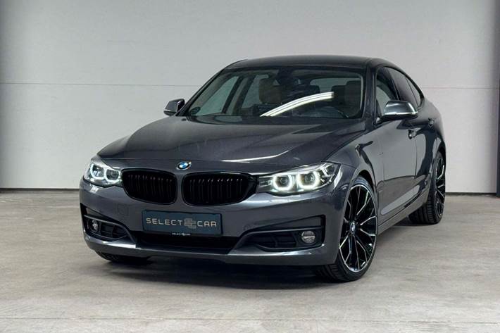 Grå BMW 320d fra 2017