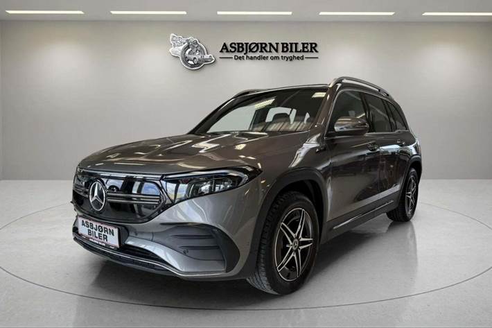 Grå Mercedes EQB250 fra 2023