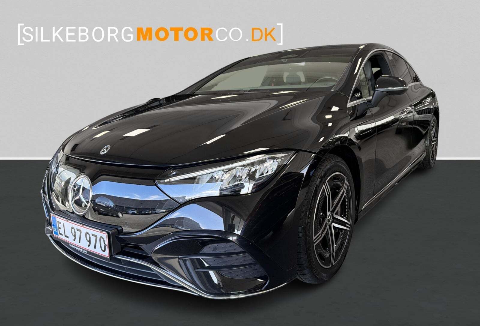 Mercedes EQE300 AMG Line