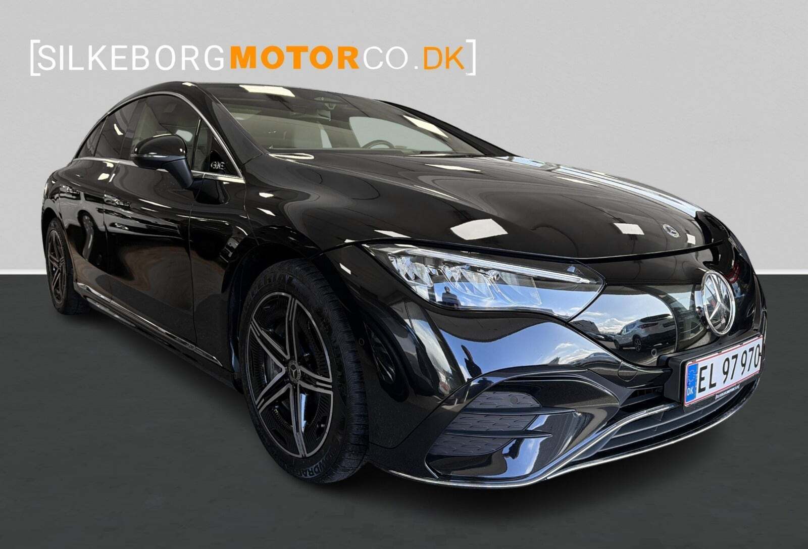 Mercedes EQE300 AMG Line