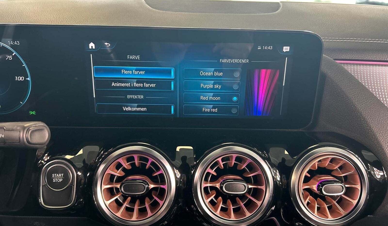 Sølv Mercedes EQA250+ fra 2022