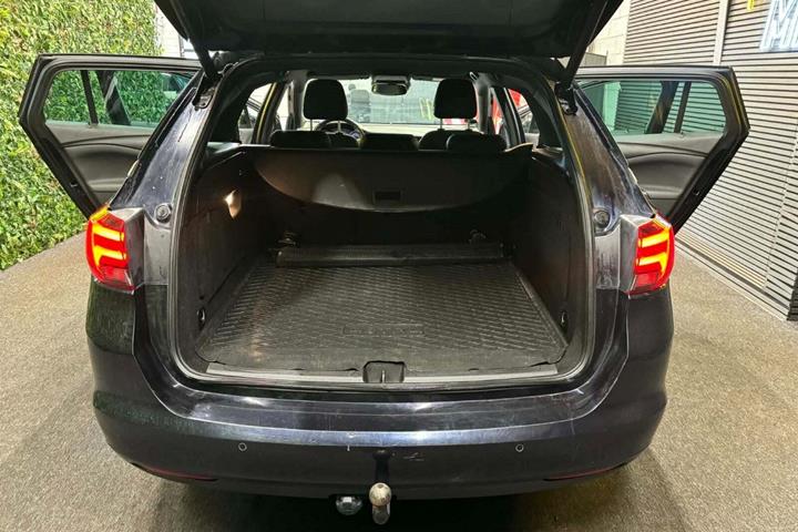 undefined Opel Astra fra 2019