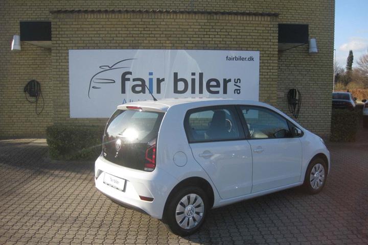 Hvid VW UP! fra 2021