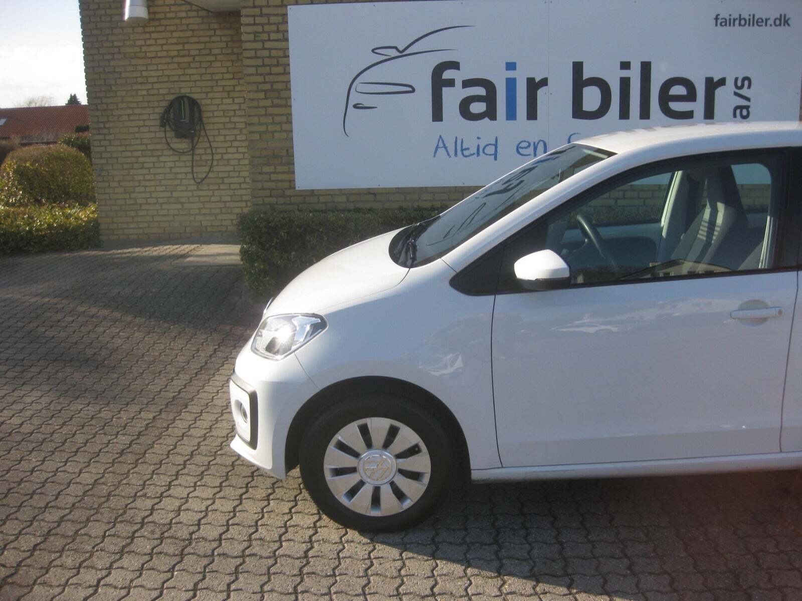 Hvid VW UP! fra 2021