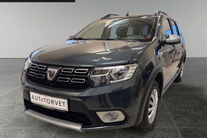 Grå Dacia Logan Stepway fra 2019 set udefra
