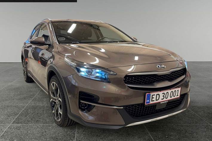 Brun Kia XCeed fra 2020
