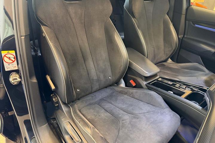 Sort Skoda Enyaq fra 2021