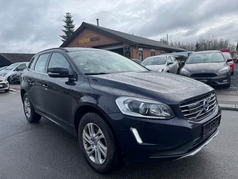 Volvo XC60 2,4 D5 220 Momentum aut. AWD