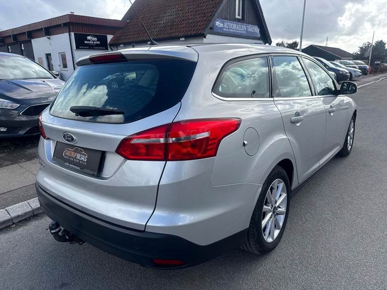 Ford Focus 1,5 TDCi 120 Business stc.
