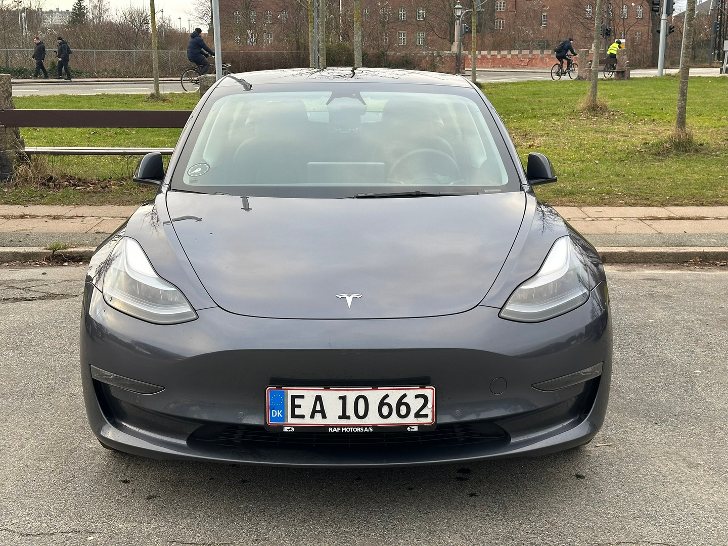Tesla Model 3 Long Range AWD