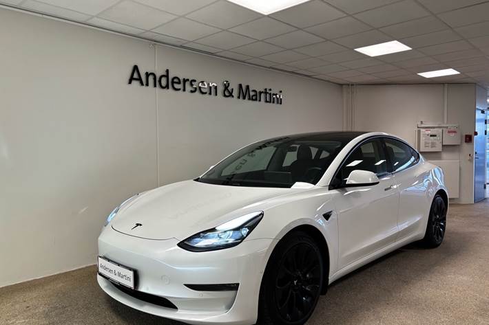 Hvid Tesla Model 3 fra 2020