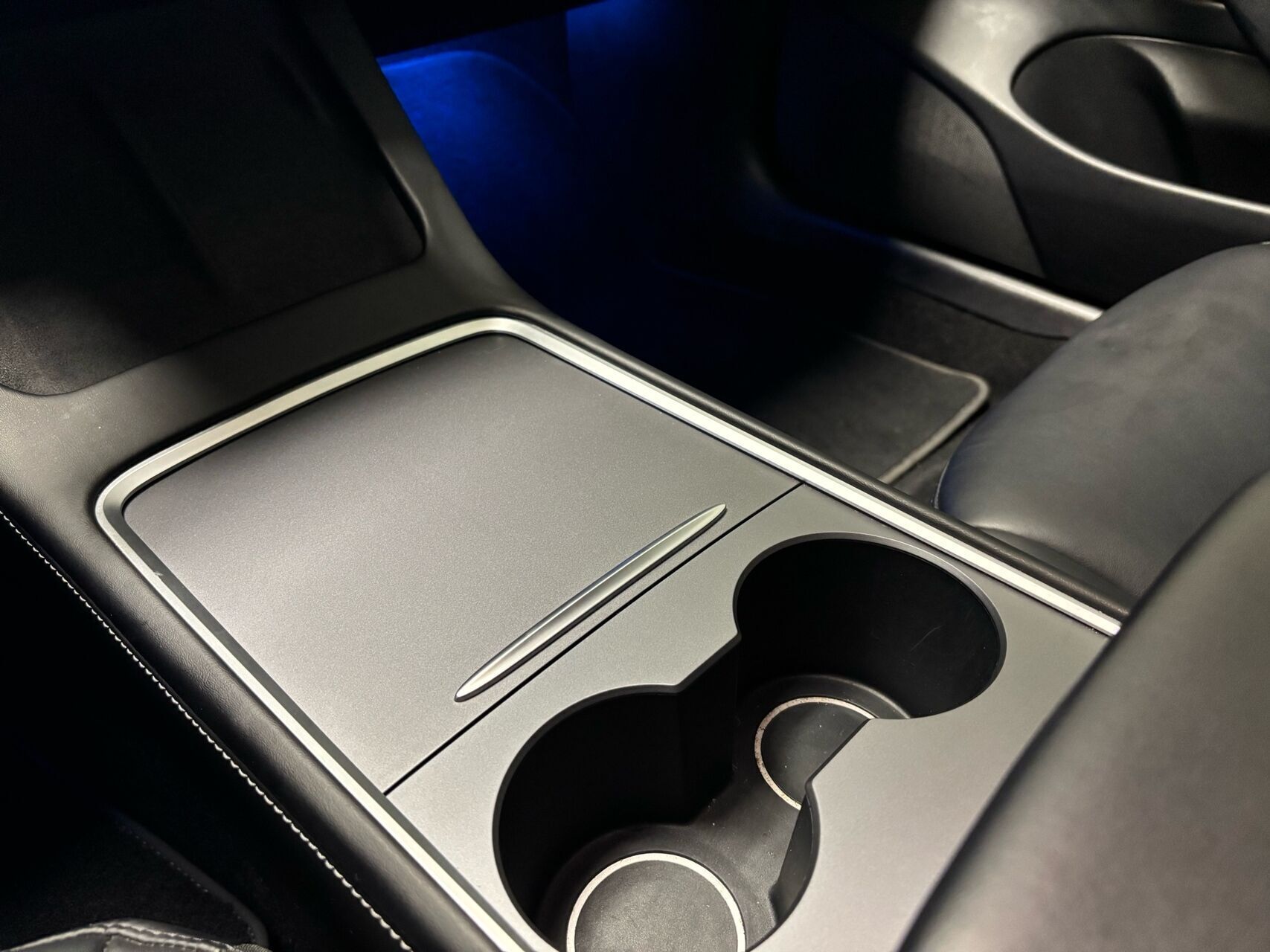 Hvid Tesla Model 3 fra 2020