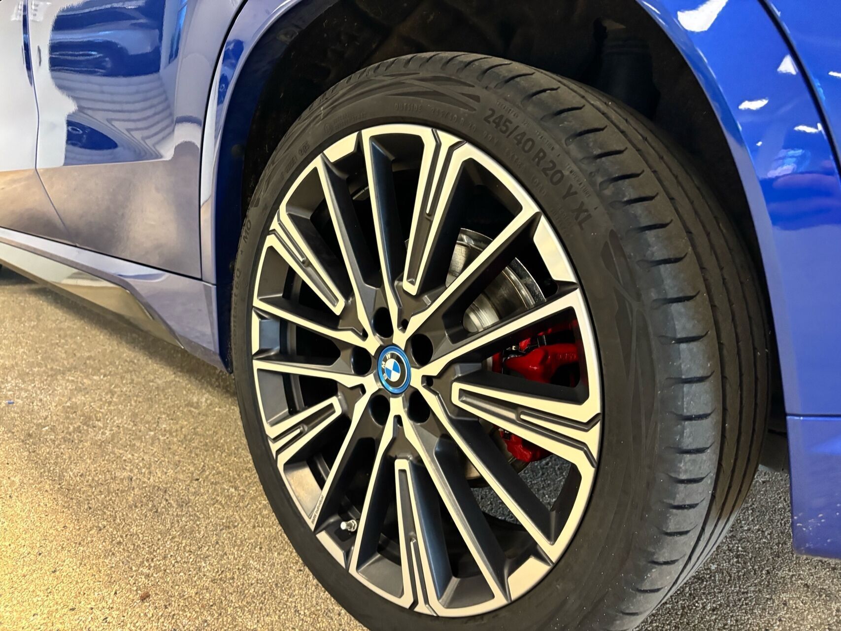 BMW iX1 xDrive30 EL M-Sport 4x4 313HK 5d Aut.