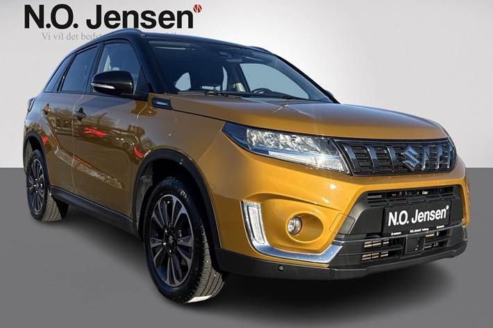 Gul Suzuki Vitara fra 2022 set udefra