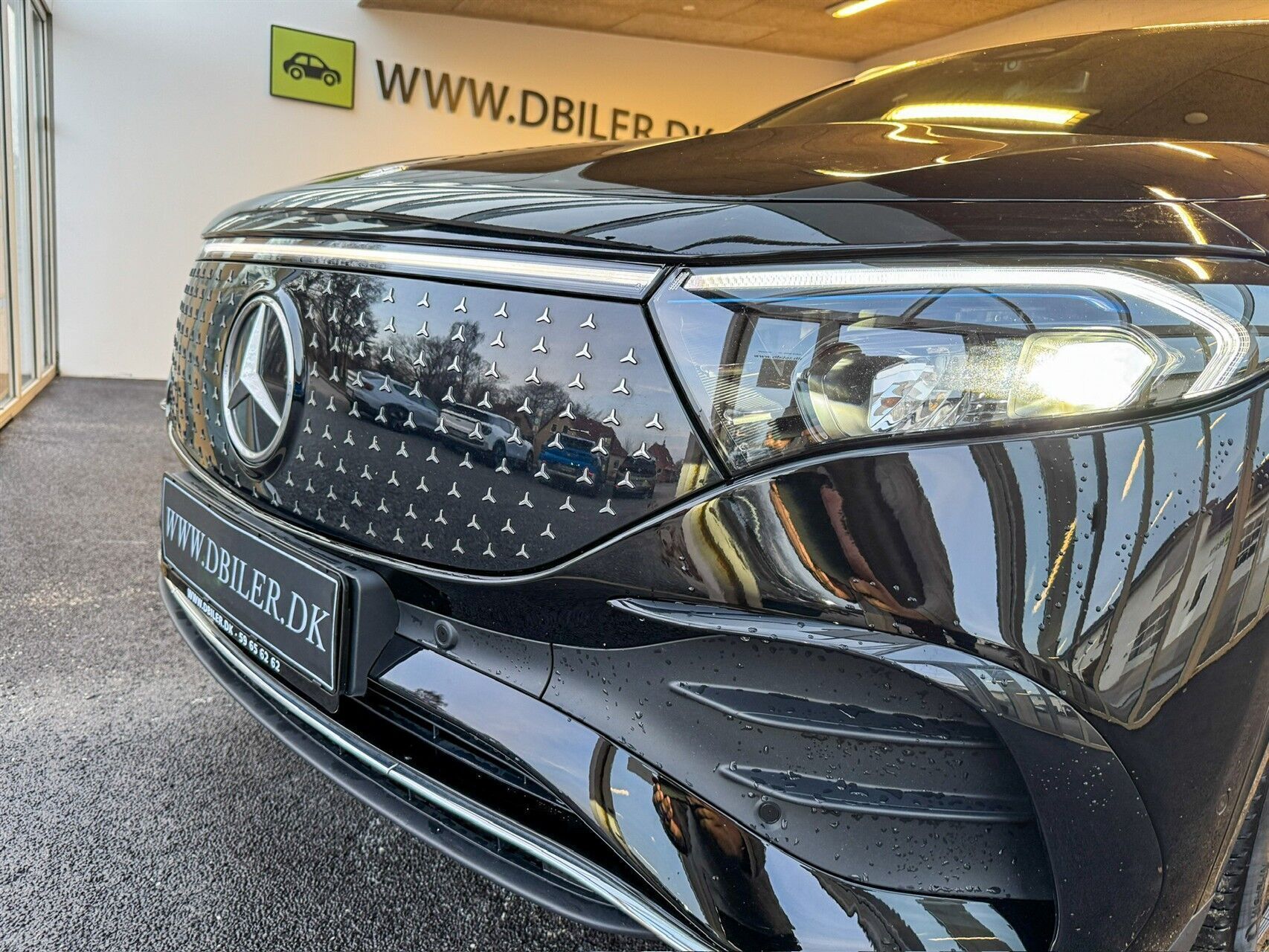 Sort Mercedes EQA 250+ fra 2024