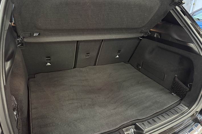 Sort Mercedes EQA 250+ fra 2024