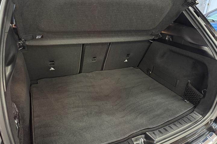 Sort Mercedes EQA 250+ fra 2024