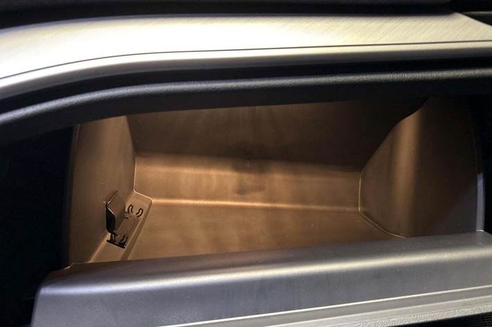 Hvid Skoda Enyaq fra 2026