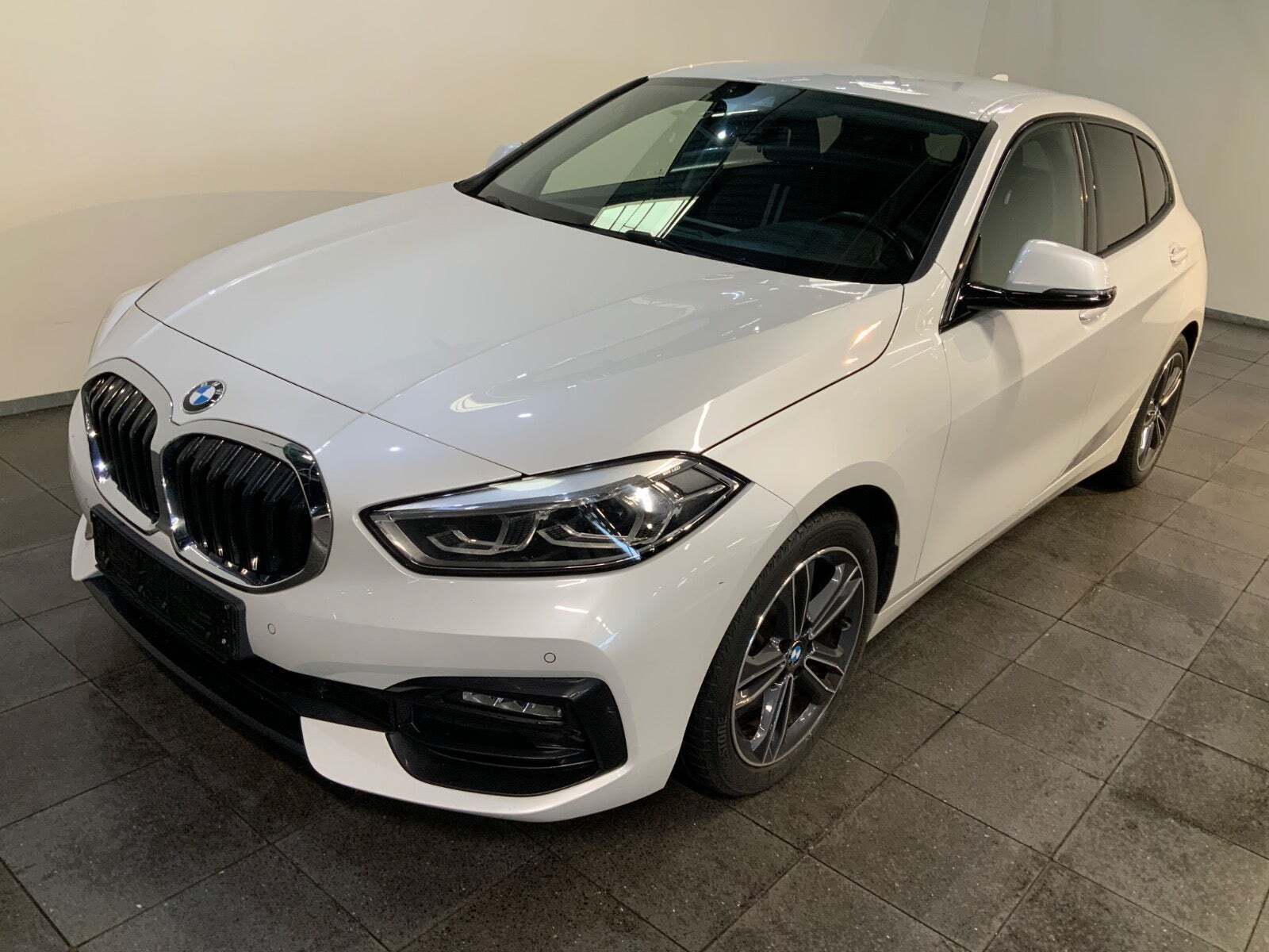 BMW 118d 2,0 Sport Line aut.