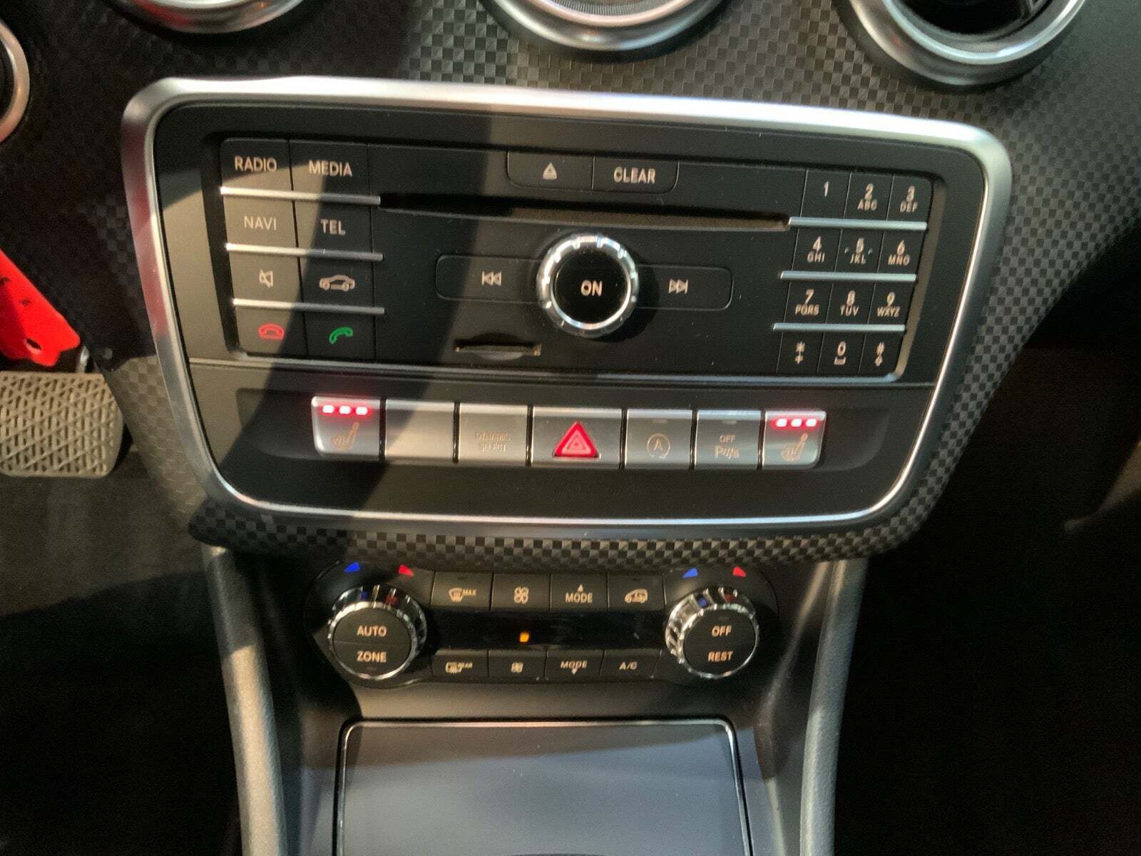 Sort Mercedes A180 d fra 2016