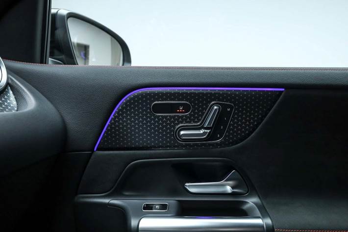 Sort Mercedes EQA250+ fra 2026