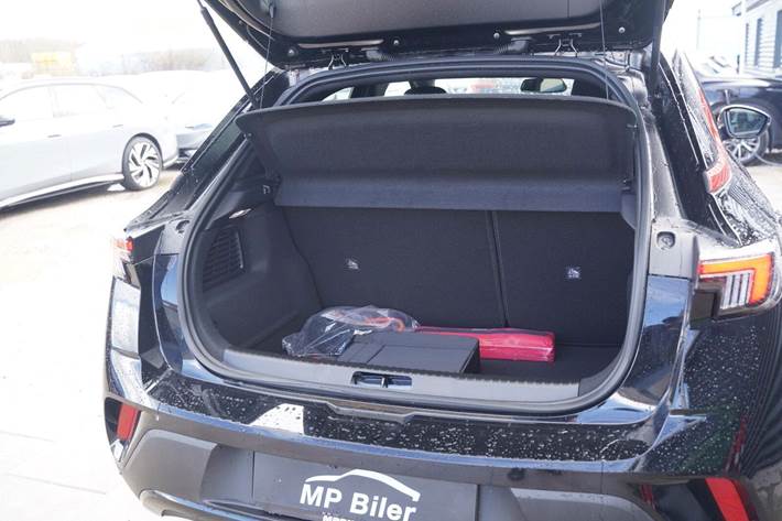 Sort Opel Mokka-e fra 2023