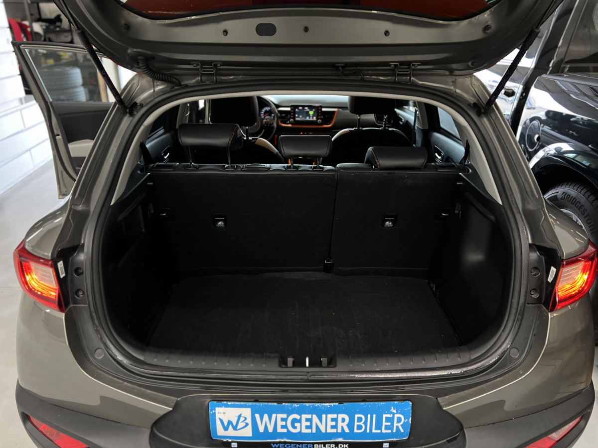 Grå Kia Stonic fra 2018