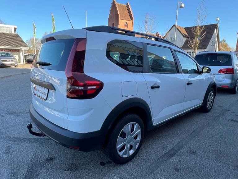 Dacia Jogger 1,0 TCe 110 Essential 7prs