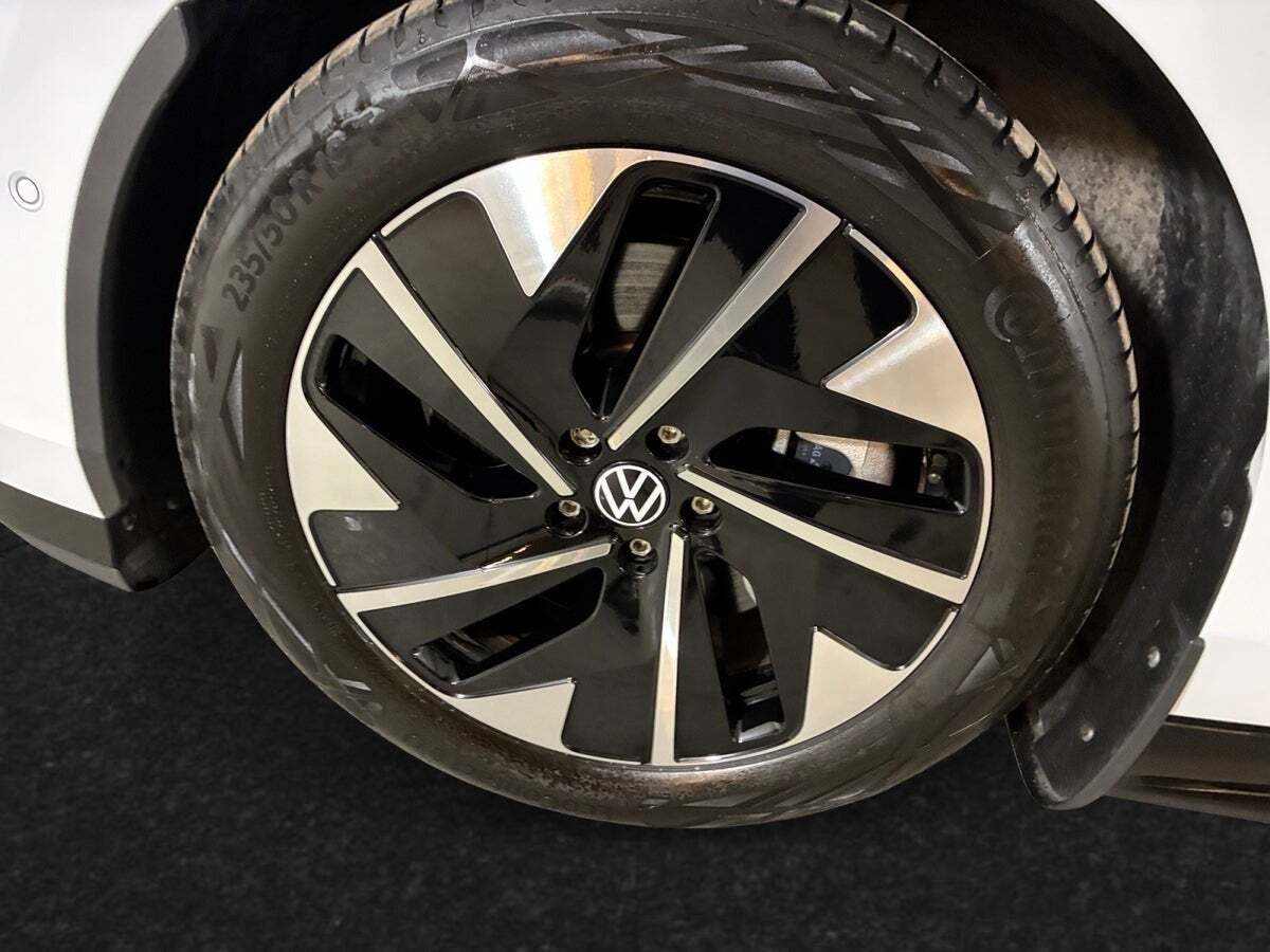 Hvid VW ID.7 fra 2025