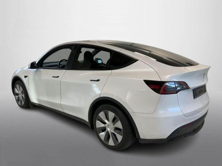 Tesla Model Y RWD