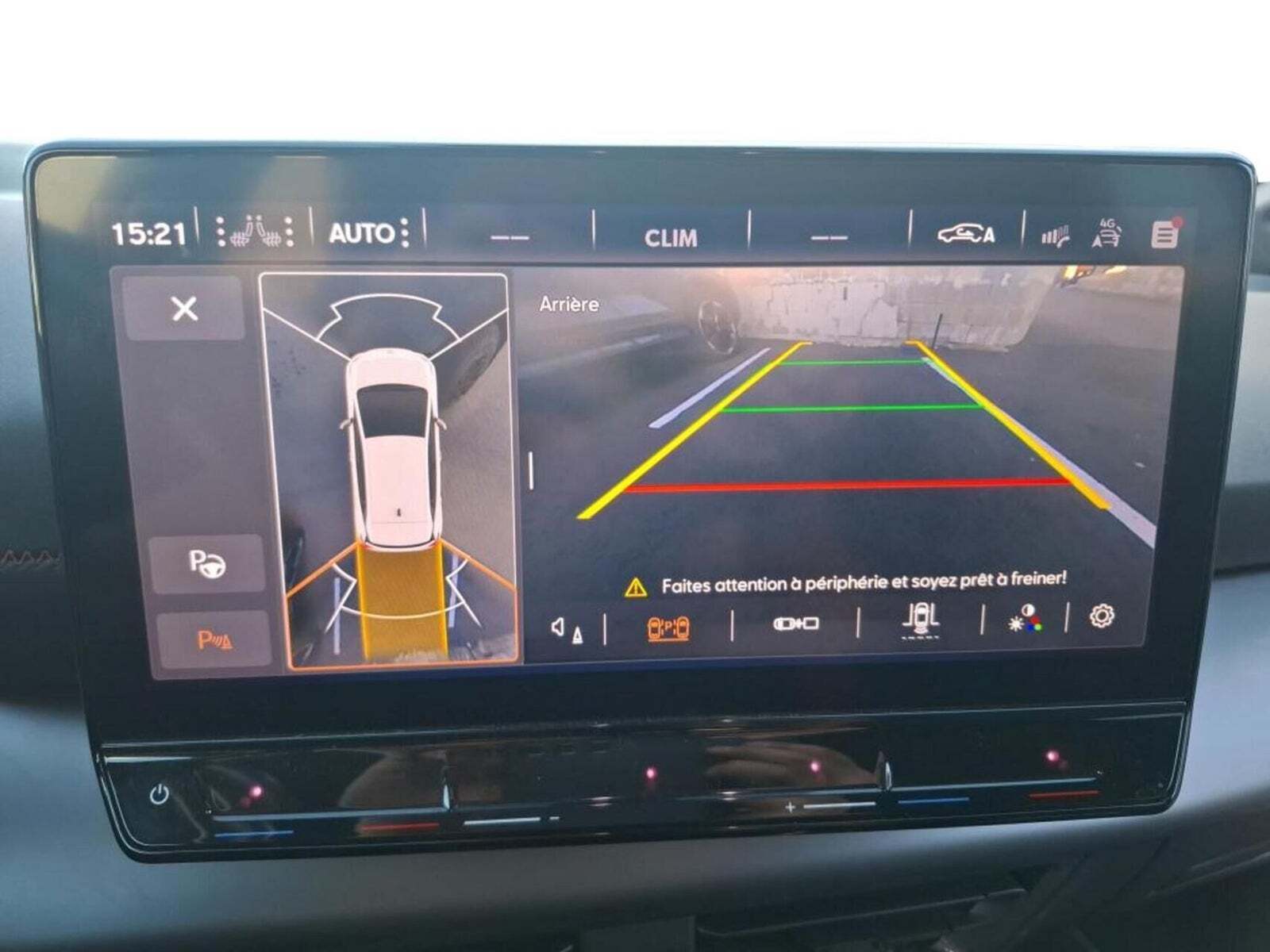 Grå Cupra Born fra 2023