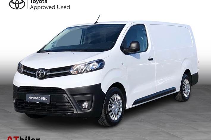 Hvid Toyota ProAce fra 2023